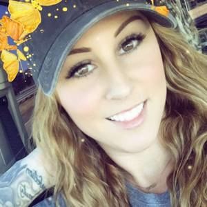 Meet your Posher, Nikki